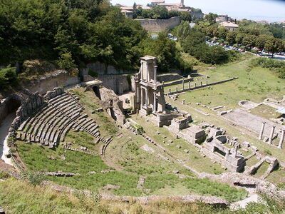 oud romeins theater in volterra