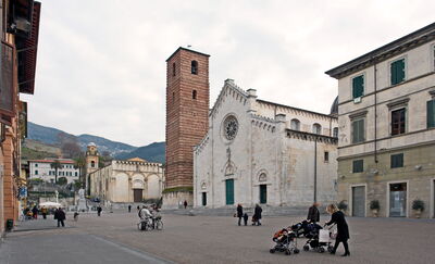 Pietrasanta plein