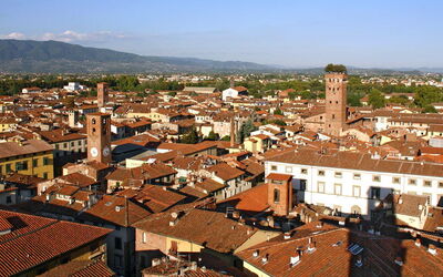 Zicht op de stad Lucca