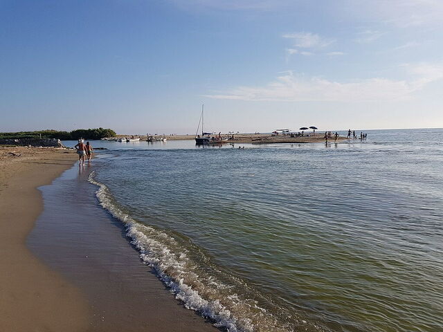 De monding van de Serchio