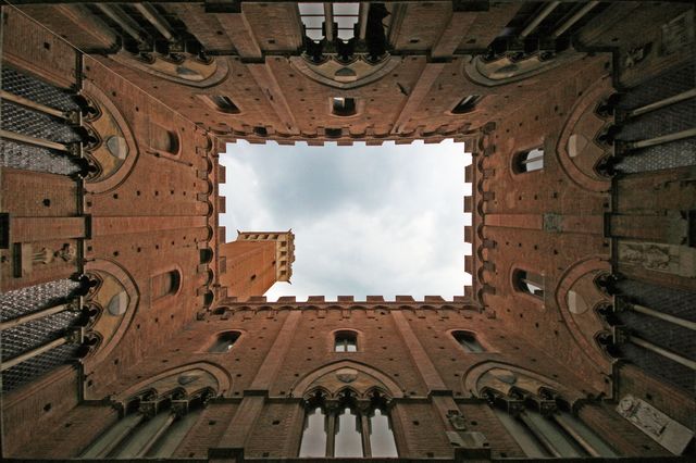 In the center The Palazzo Pubblico