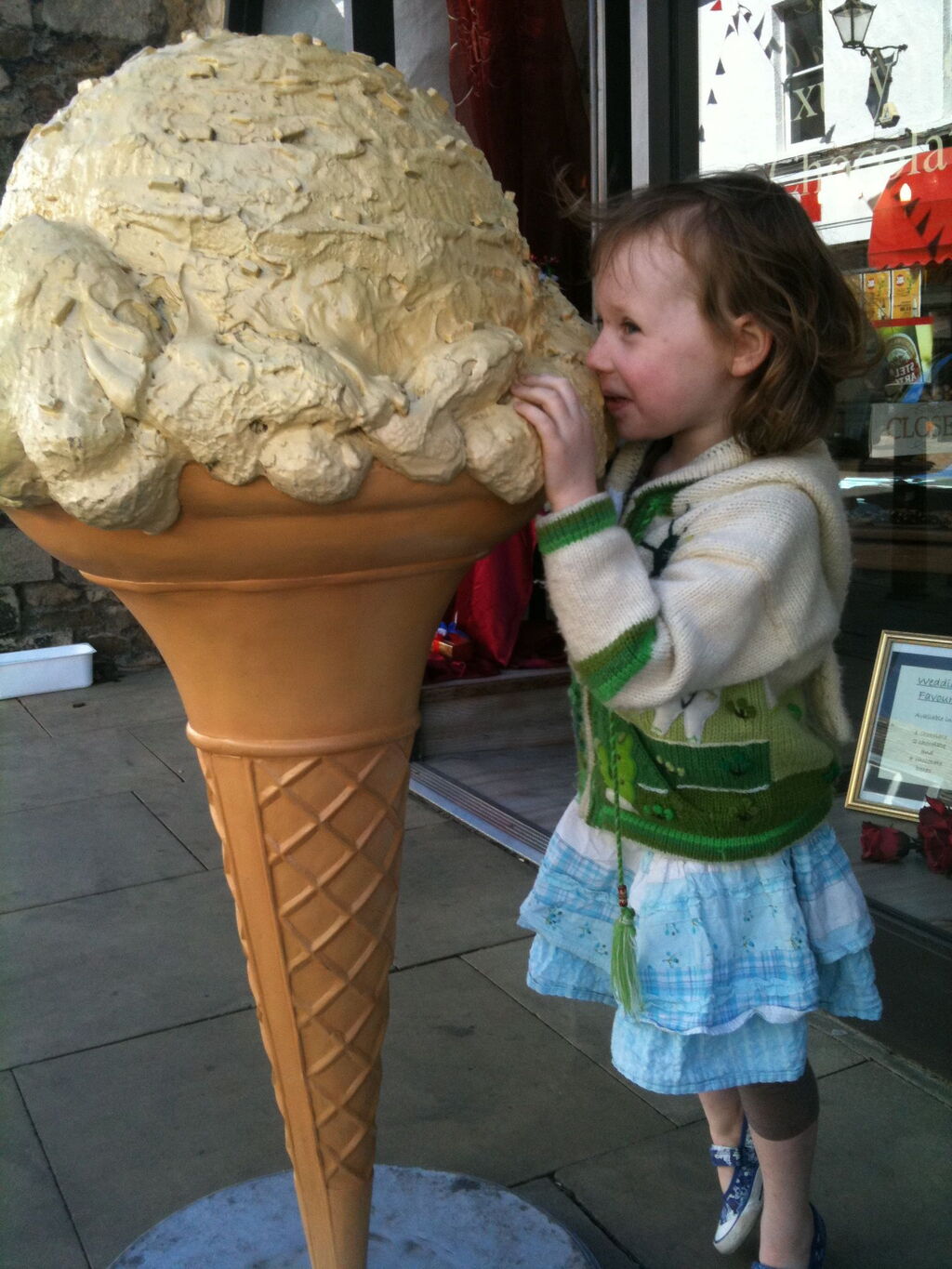 Why don't men get sawn in half