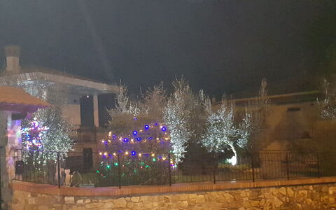 La Casina Del Canneto: Nacht, Verlichting, Licht, Lucht, Boom, Huis, Winter