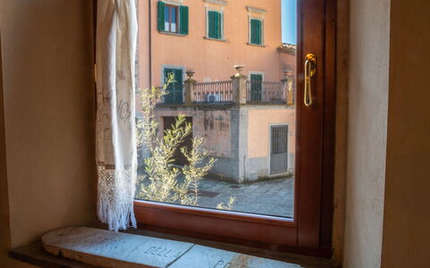 Il Pigionale: Bruin, Beits, Bloempot, Kamerplant, Daylighting, Balkon