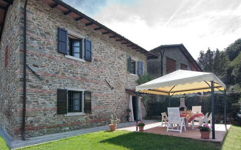 Il Palazzetto: Eigendom, Huis, Huis, Gebouw, Verblijf, Onroerend Goed, Dak, Boerderij, Facade, Siding