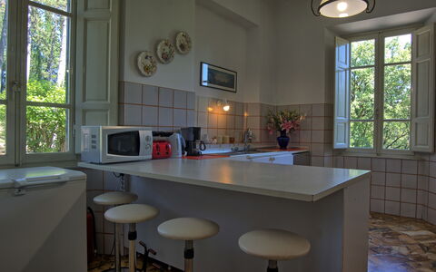 Il Poggio Di Patrignone: Countertop, Kamer, Eigendom, Meubilair, Gebouw, Huis, Interieur Ontwerp, Keuken, Huis, Architectuur