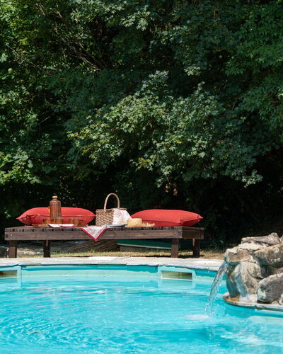 Villa Paola: Zwembad, Vrije Tijd, Buitenmeubels, Meubilair, Toevlucht, Recreatie, Schaduw, Waterpartij, Tuin, Backyard