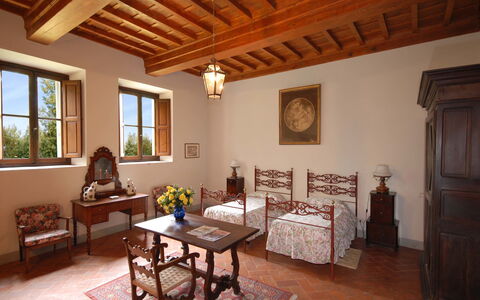 Villa Del Conte: Gebouw, Kamer, Eigendom, Plafond, Meubilair, Interieur Ontwerp, Huis, Tafel, Verdieping, Onroerend Goed