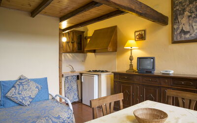 Casa Vecchia 2: Kamer, Eigendom, Meubilair, Gebouw, Interieur Ontwerp, Huis, Countertop, Keuken, Onroerend Goed, Verdieping