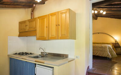 Torretta 5: Kamer, Eigendom, Countertop, Wastafel, Meubilair, Gebouw, Keuken, Cabinetry, Interieur Ontwerp, Huis