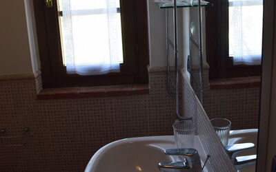 rocche-di-valiano-chianti-castelnuovo-berardenga-multiproprietà-ginestra-bathroom