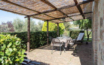 rocche-di-valiano-chianti-castelnuovo-berardenga-gelsomino-garden