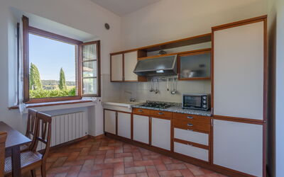rocche-di-valiano-chianti-castelnuovo-berardenga-multiproprietà-geranio-kitchen