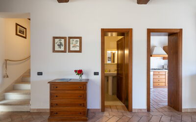 rocche-di-valiano-chianti-castelnuovo-berardenga-papavero-living-room