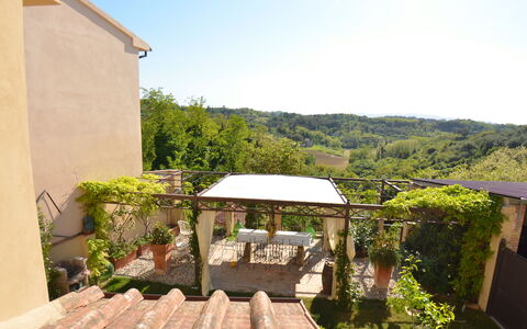 Al Colle Di Lari: Eigendom, Huis, Gebouw, Kamer, Onroerend Goed, Villa, Heuvel Station, Architectuur, Landelijk Gebied, Landgoed