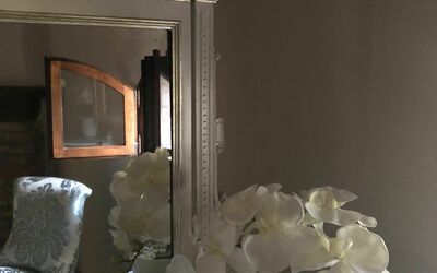 Appartamento dei Cavalieri: Kamer, Eigendom, Meubilair, Interieur Ontwerp, Woonkamer, Huis, Gips, Huis, Fabriek, Gebouw