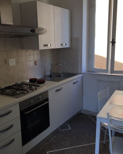Pisa Modern Apartment 6