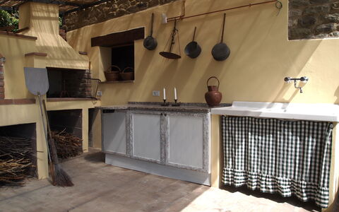 Villa Gelsomino: Eigendom, Kamer, Gebouw, Huis, Interieur Ontwerp, Plafond, Meubilair, Hout, Countertop, Tegel