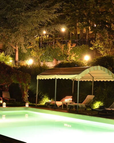 Villa Magnolia: Zwembad, Verlichting, Eigendom, Landschap Verlichting, Toevlucht, Vrije Tijd, Huis, Eco Hotel, Onroerend Goed, Huis