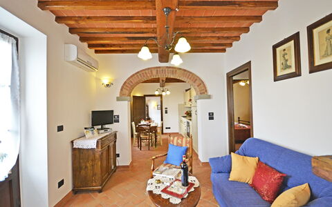 Villa Anita: Kamer, Eigendom, Gebouw, Meubilair, Plafond, Interieur Ontwerp, Huis, Woonkamer, Onroerend Goed, Huis