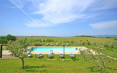 Villa Anita: Eigendom, Land Lot, Natuurgebied, Lucht, Landelijk Gebied, Onroerend Goed, Grasland, Huis, Heuvel Station, Zwembad