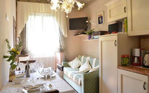 Appartamento Il Teatro: Kamer, Eigendom, Interieur Ontwerp, Meubilair, Woonkamer, Gebouw, Huis, Huis, Onroerend Goed, Verdieping