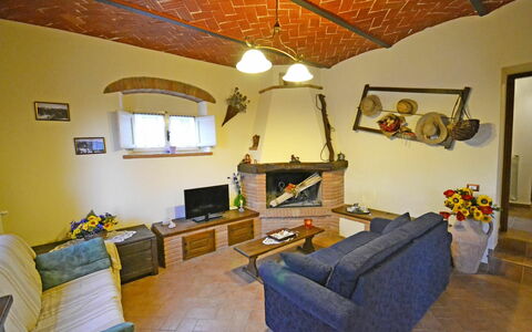 Appartamento Luna: Kamer, Eigendom, Woonkamer, Interieur Ontwerp, Meubilair, Gebouw, Plafond, Verdieping, Huis, Onroerend Goed