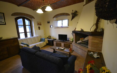 Appartamento Luna: Kamer, Eigendom, Woonkamer, Huis, Gebouw, Interieur Ontwerp, Meubilair, Huis, Plafond, Verdieping