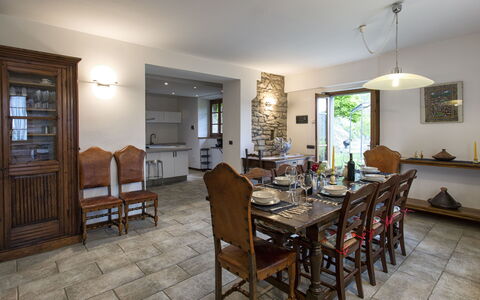 Villa Del Sole: Kamer, Eigendom, Meubilair, Gebouw, Eetkamer, Interieur Ontwerp, Onroerend Goed, Huis, Verdieping, Plafond