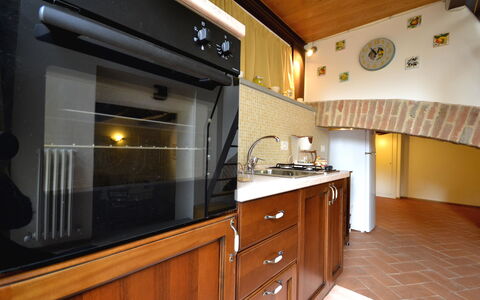 Appartamento Passerini: Countertop, Eigendom, Kamer, Cabinetry, Keuken, Meubilair, Gebouw, Interieur Ontwerp, Huis, Verlichting