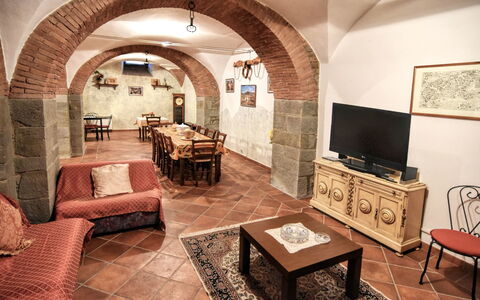 Villa Il Palazzo: Kamer, Eigendom, Interieur Ontwerp, Gebouw, Meubilair, Woonkamer, Architectuur, Onroerend Goed, Boog, Huis