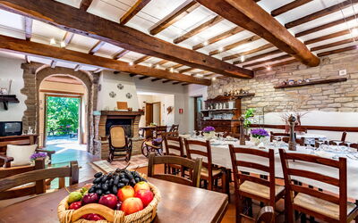 Farmhouse Il Fantino With Pool 12pax