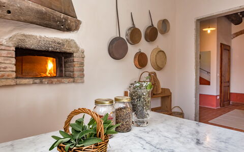 Villa Marina: Kamer, Eigendom, Interieur Ontwerp, Plafond, Huis, Woonkamer, Gebouw, Onroerend Goed, Meubilair, Huis