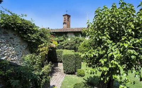 Villa Montalcinello In Siena, Private Pool: Lucht, Fabriek, Gebouw, Venster, Vegetation, Natuurlijk Landschap, Landelijk Gebied, Onroerend Goed, Groundcover, Struik