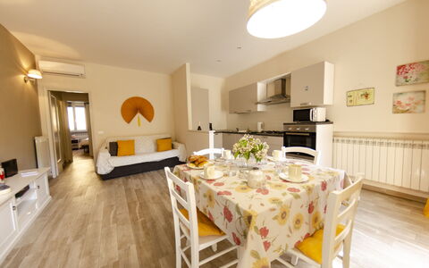 Musetta: Meubilair, Cabinetry, Countertop, Tafel, Hout, Keuken, Stoel, Gebouw, Interieur Ontwerp, Keuken En Eettafel