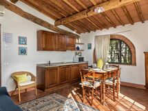 agriturismo-la-papessa-chianti-san-donato-farmhouse-ibisco-living-room