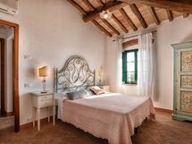 agriturismo-la-papessa-chianti-san-donato-farmhouse-rododendro-bedroom