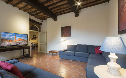 Villa Le Caggia: Kamer, Eigendom, Meubilair, Gebouw, Woonkamer, Interieur Ontwerp, Huis, Onroerend Goed, Verdieping, Tafel