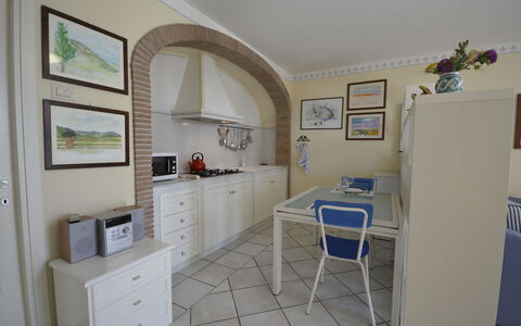 Casale Valentina: Eigendom, Kamer, Gebouw, Meubilair, Huis, Onroerend Goed, Interieur Ontwerp, Architectuur, Verdieping, Appartement