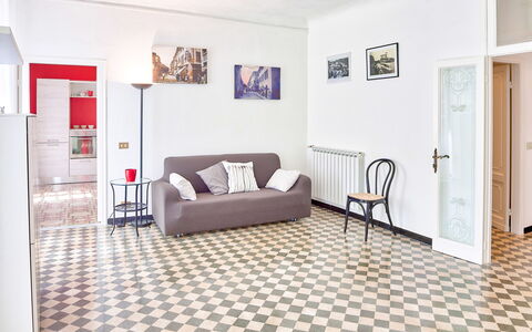 Via Dante Vacanze - Levanto: Meubilair, Kamer, Eigendom, Verdieping, Interieur Ontwerp, Woonkamer, Tegel, Gebouw, Flooring, Onroerend Goed