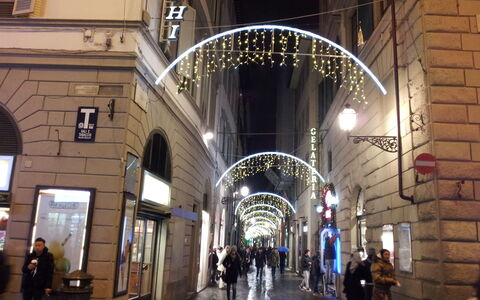 Guelfa House: Gebouw, Architectuur, Landmark, Licht,  Dorf\, Boog,  Passage\, Verlichting, Nacht, Stad