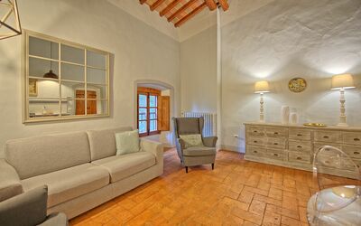 Montegufoni 17: Kamer, Eigendom, Meubilair, Interieur Ontwerp, Gebouw, Woonkamer, Verdieping, Plafond, Huis, Onroerend Goed