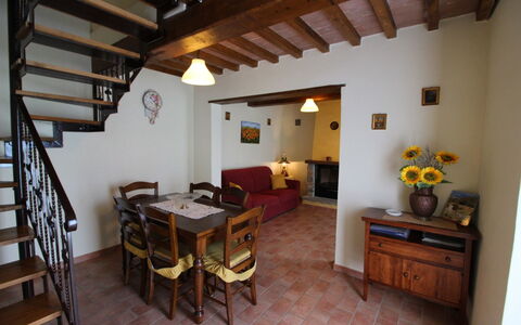 Poggio del Fabbro: Kamer, Eigendom, Gebouw, Huis, Meubilair, Interieur Ontwerp, Onroerend Goed, Verdieping, Plafond, Tafel