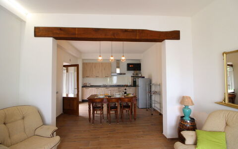 Podere i Gigli: Kamer, Eigendom, Meubilair, Gebouw, Woonkamer, Plafond, Interieur Ontwerp, Huis, Verdieping, Onroerend Goed