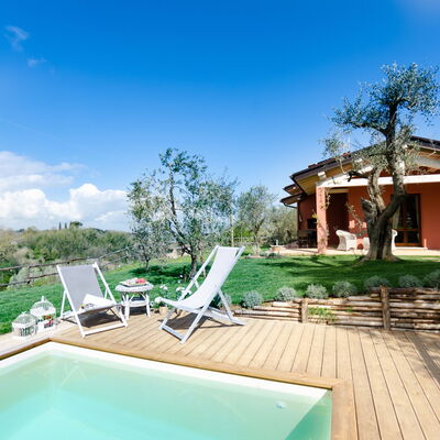 Ai Salici: Eigendom, Huis, Zwembad, Onroerend Goed, Landgoed, Huis, Gebouw, Villa, Architectuur, Toevlucht