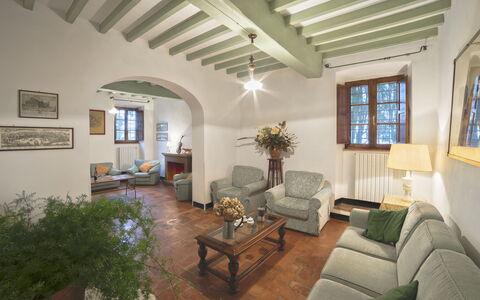 Villa Dorella Di Montaperti: Kamer, Eigendom, Gebouw, Woonkamer, Plafond, Interieur Ontwerp, Meubilair, Huis, Onroerend Goed, Huis