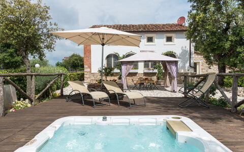 Villa Del Santo Bastiano: Eigendom, Huis, Zwembad, Huis, Gebouw, Onroerend Goed, Woongebied, Landgoed, Villa, Backyard