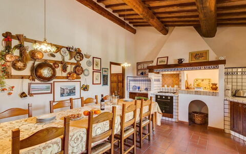 Antico Borgo San Lorenzo - Weddings And Events: Fotolijst, Eigendom, Gebouw, Tafel, Hout, Interieur Ontwerp, Verlichting, Huis, Onroerend Goed, Woonkamer