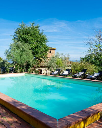 Poggio Cuccule: Water, Wolk, Lucht, Eigendom, Fabriek, Zwembad, Blauw, Azure, Boom, Rechthoek