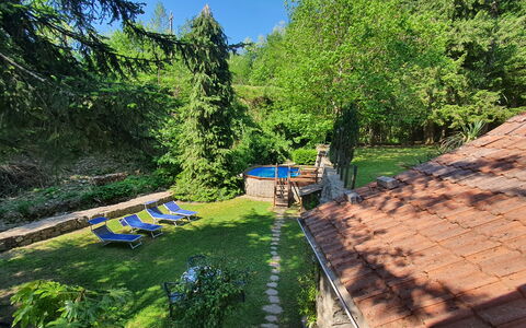 Il Molino: Fabriek, Natuur, Boom, Lucht, Vegetation, Waterloop, Natuurlijk Landschap, Vrije Tijd, Gras, Bank